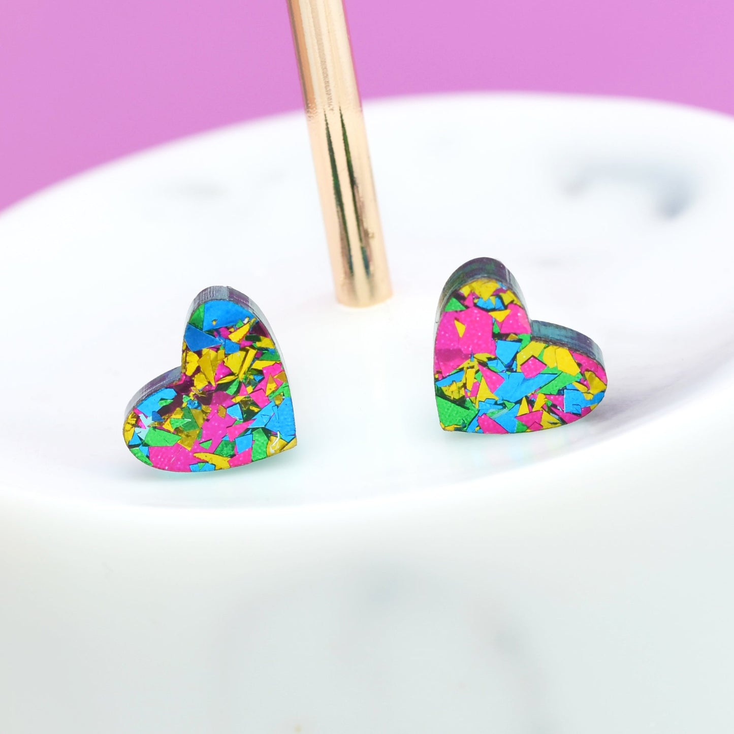 Green Festival Confetti Acrylic Heart Stud Earrings