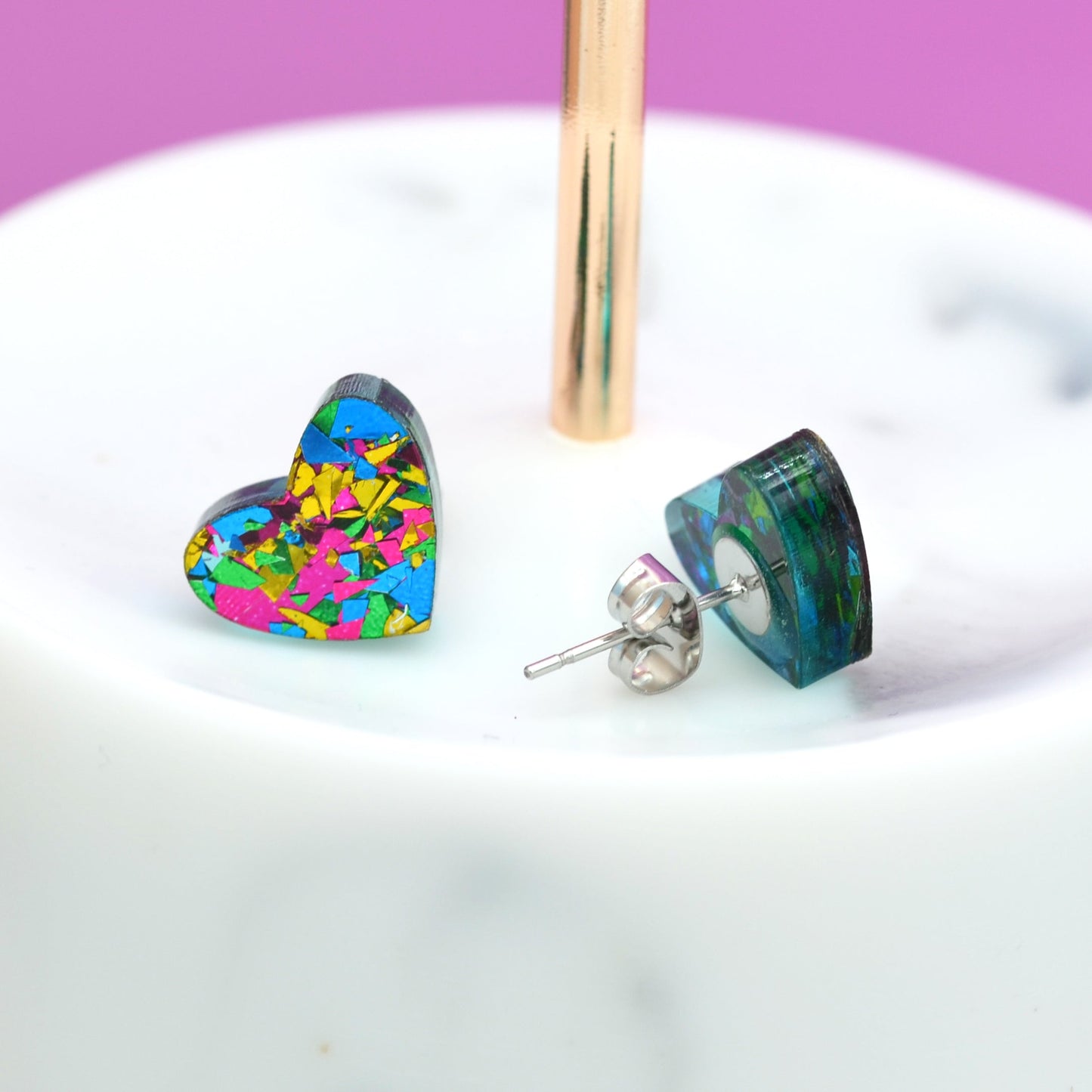 Green Festival Confetti Acrylic Heart Stud Earrings