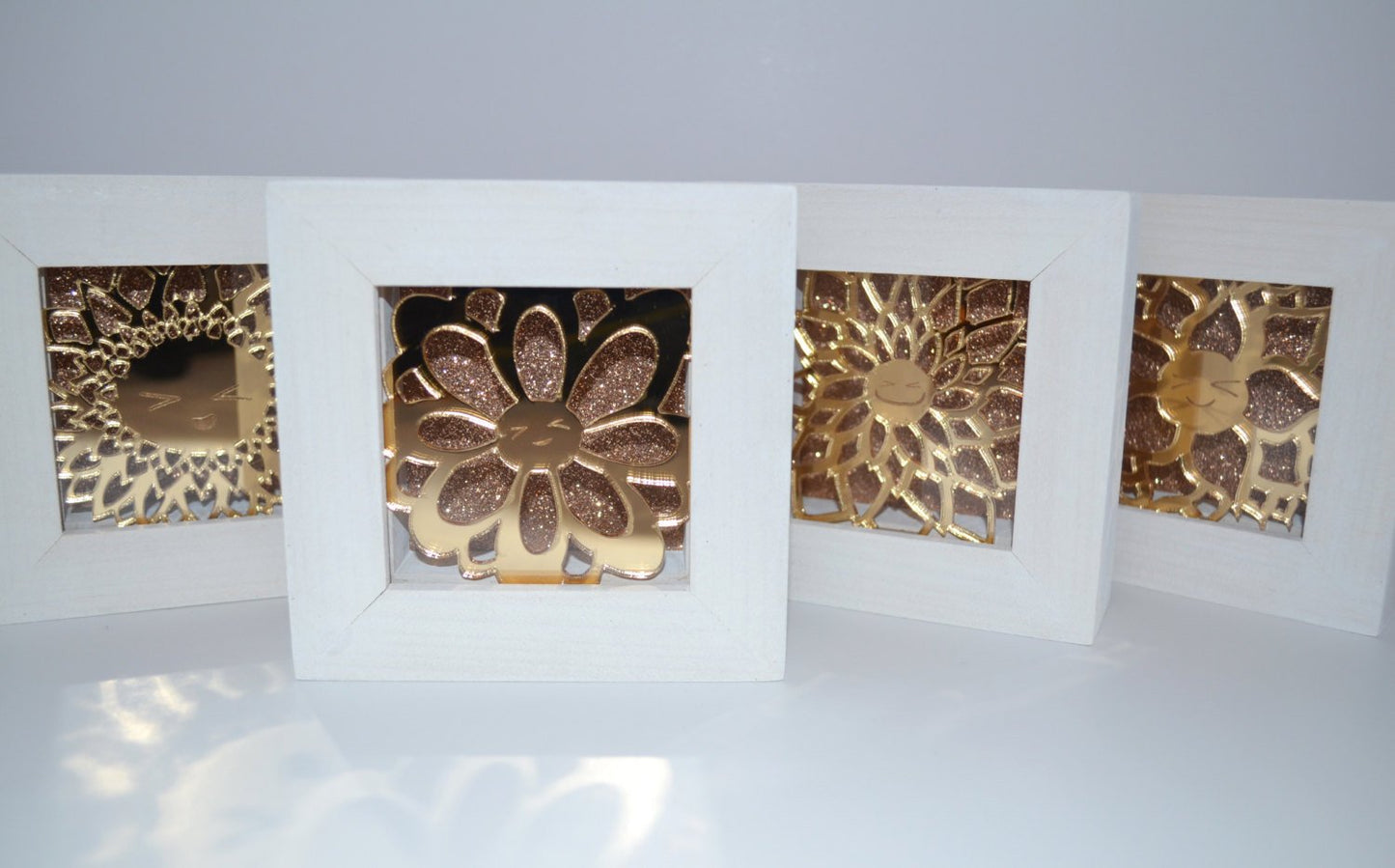 Gold Glitter Acrylic Happy Flower Framed Artwork (Daisy Doo)